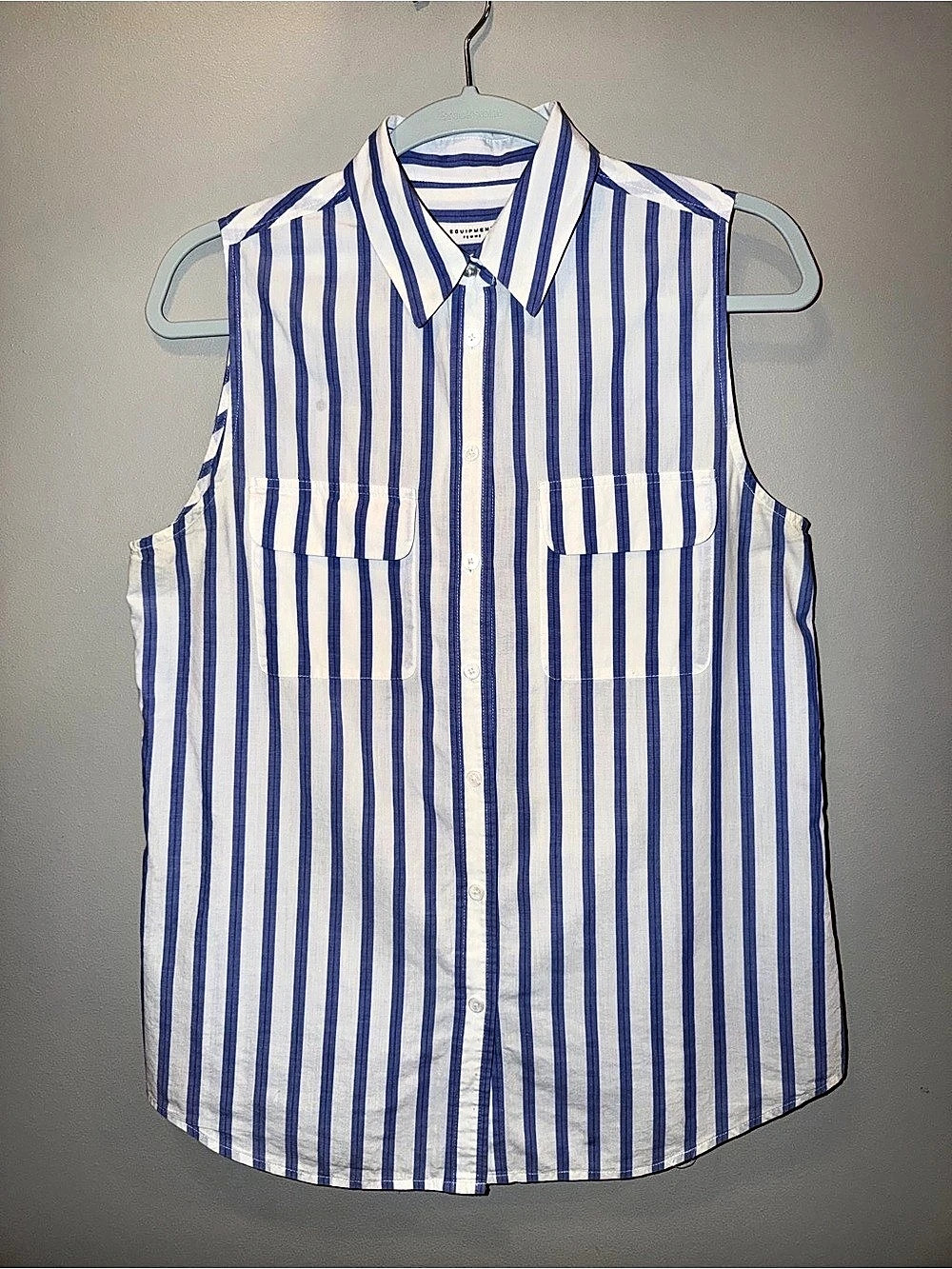 Equipment Rita Striped Cotton Sleeveless Shirt in Blue & White Size Medium